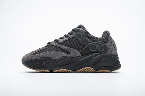 Yeezy Boost 700 Utility Black – photo 3