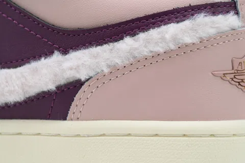Air Jordan 1 Low Fur Swoosh – photo 5