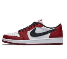 Air Jordan 1 Low Chicago
