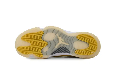Air Jordan 11 Low Yellow Snakeskin – photo 4