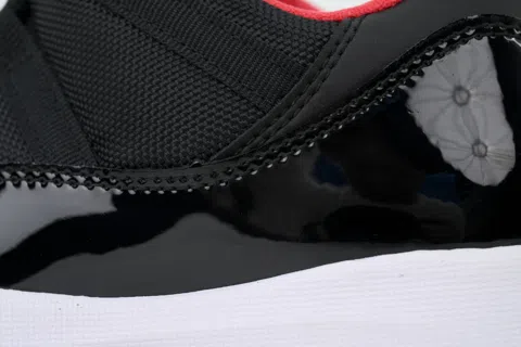 Air Jordan 11 Low Bred – photo 5
