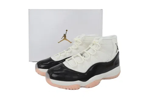 Air Jordan 11 Neapolitan – photo 6