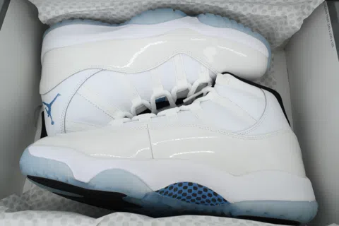 Air Jordan 11 Columbia / Legend Blue – photo 8