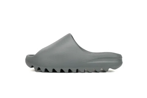 Yeezy Slide Dark Grey/Green