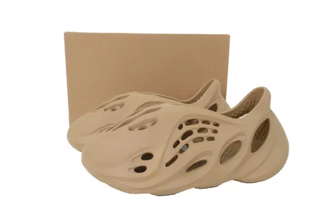 Yeezy Foam Runner Mustard – photo 6