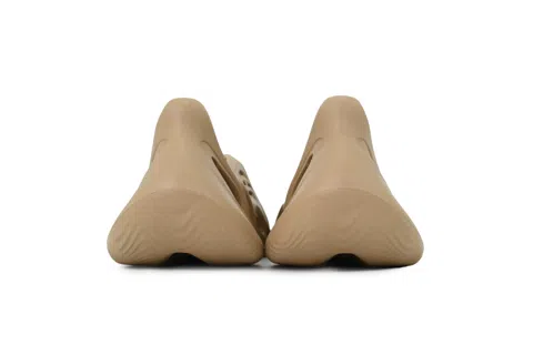 Yeezy Foam Runner Mustard – photo 3
