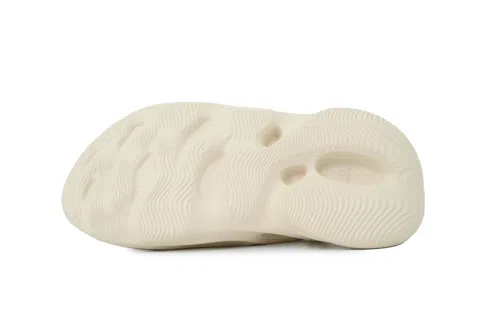 Yeezy Foam Runner Sand – photo 4