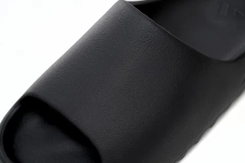 Yeezy Slide Onyx – photo 6