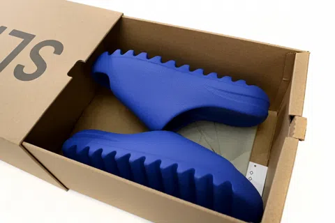 Yeezy Slide Blue – photo 9