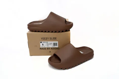 Yeezy Slide Brown – photo 7