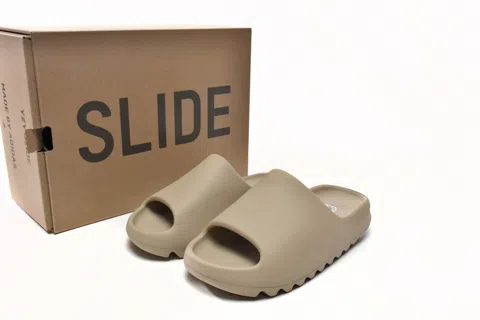 Yeezy Slide Sand – photo 9