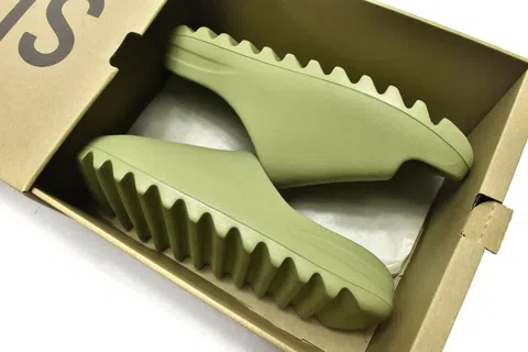 Yeezy Slide Resin – photo 11