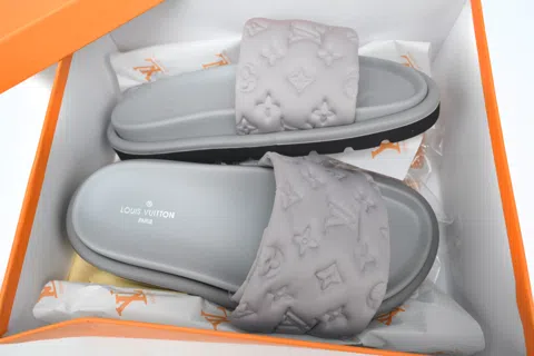 Louis Vuitton Pool Pillow Comfort Mule Grey – photo 8