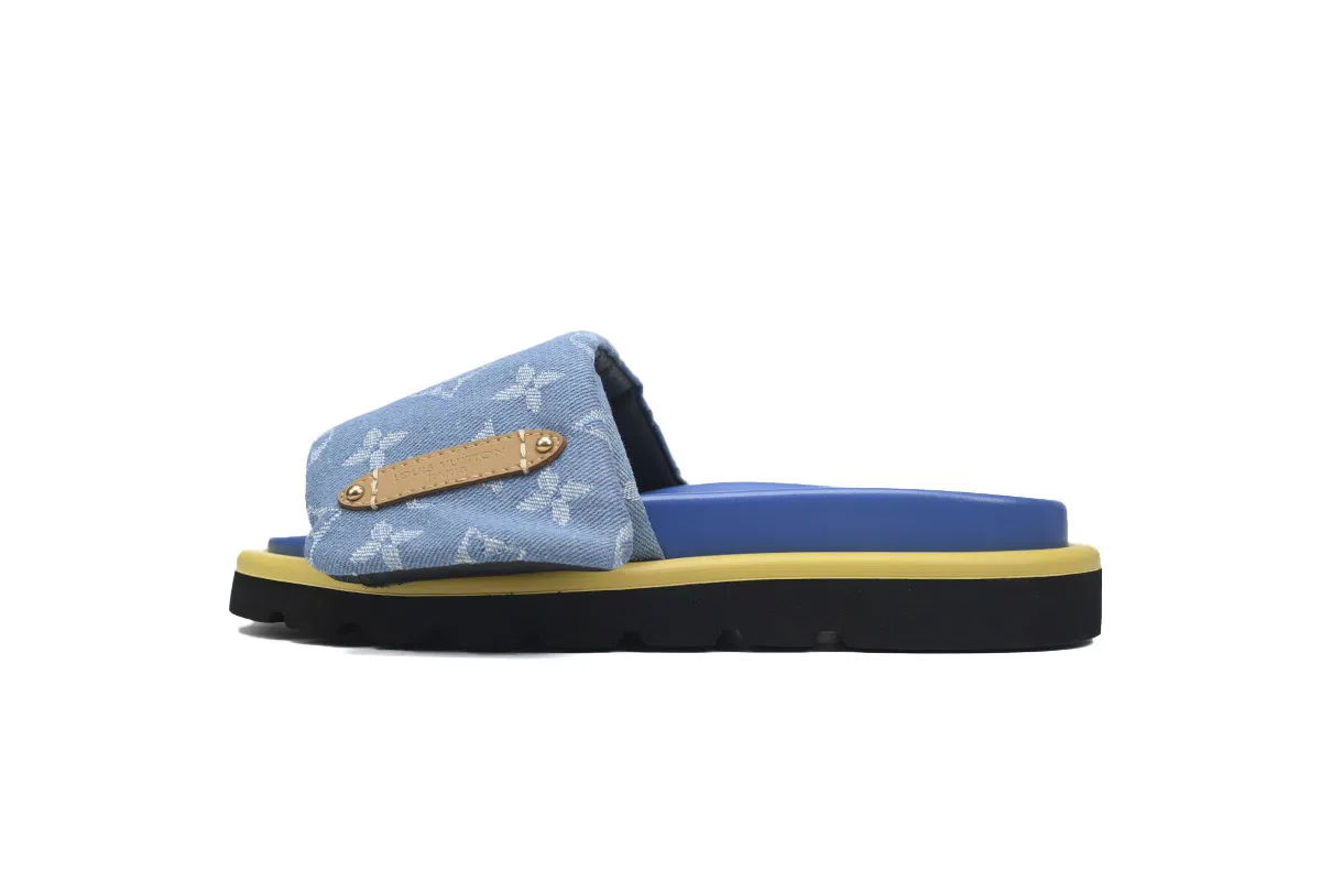 Louis Vuitton Pool Pillow Comfort Mule Light Blue Denim – photo 1