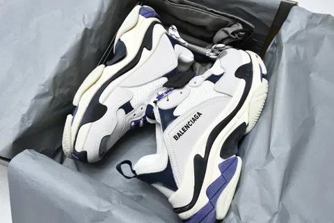 Balenciaga Triple S White/Navy – photo 10