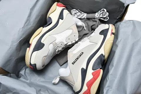 Balenciaga Triple S White/Red – photo 12