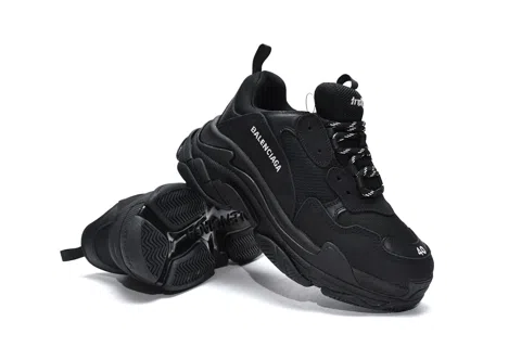 Balenciaga Triple S Triple Black – photo 4