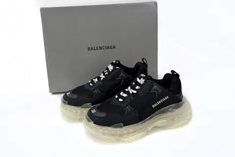 Balenciaga Triple S Clear Sole Black – photo 9