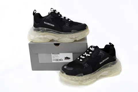 Balenciaga Triple S Clear Sole Black – photo 10
