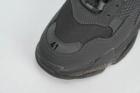 Balenciaga Triple S Clear Sole Dark Grey – photo 8