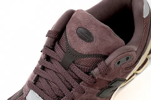 New Balance 2002R Black/Brown – photo 7