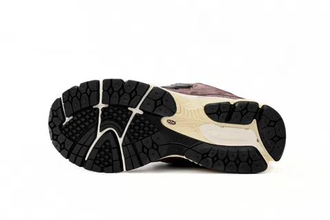 New Balance 2002R Black/Brown – photo 5