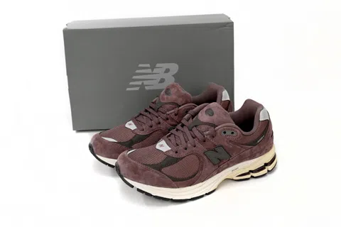 New Balance 2002R Black/Brown – photo 9