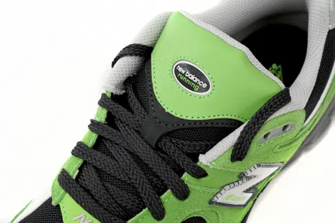 New Balance 2002R Black/Green – photo 7