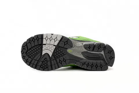 New Balance 2002R Black/Green – photo 5