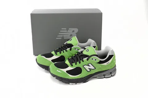 New Balance 2002R Black/Green – photo 9