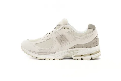 New Balance 2002R Cream
