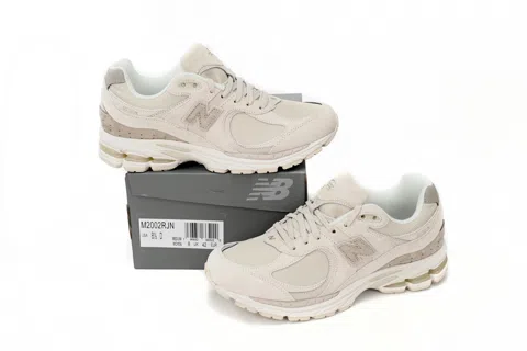 New Balance 2002R Cream – photo 10