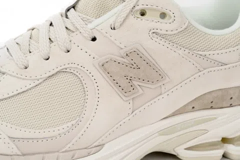 New Balance 2002R Cream – photo 6