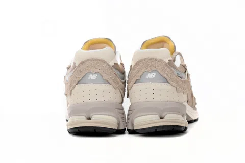 New Balance 2002R Light Khaki – photo 4