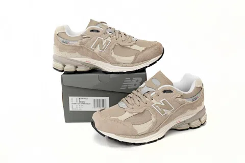 New Balance 2002R Light Khaki – photo 10