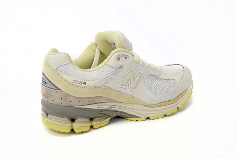 New Balance 2002R Light Yellow – photo 3