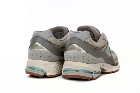 New Balance 2002R Brown/Emerald – photo 4