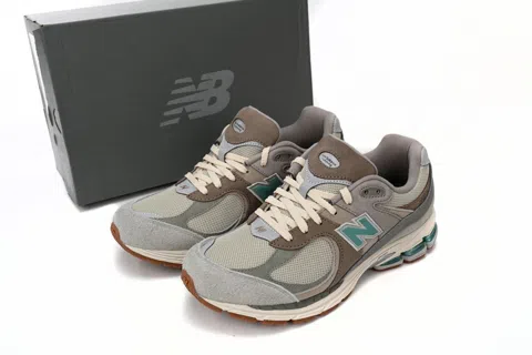 New Balance 2002R Brown/Emerald – photo 8