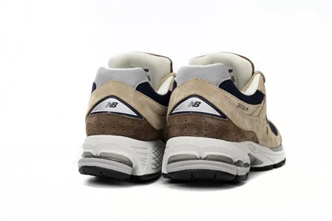 New Balance 2002R Khaki – photo 4