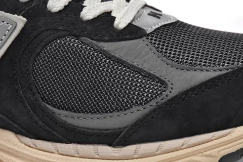 New Balance 2002R Grey/Charcoal – photo 8