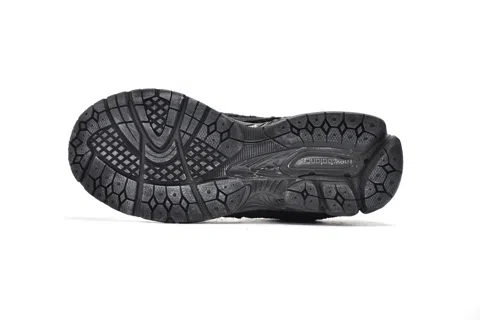 New Balance 2002R Phantom Black – photo 6