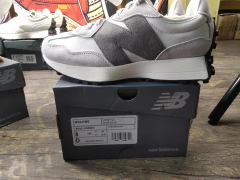 New Balance 327 Grey/White/Black – photo 11