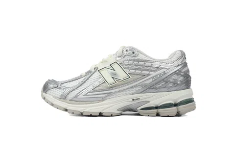 Light Grey/Silver