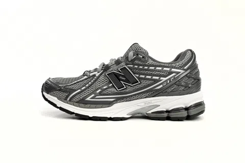 New Balance 1906R Silver/Grey