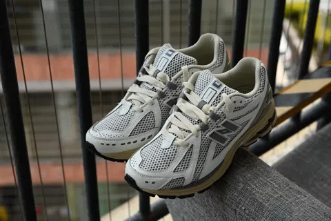 New Balance 1906R Off-White – photo 4