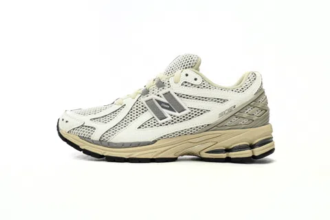 New Balance 1906R Off-White