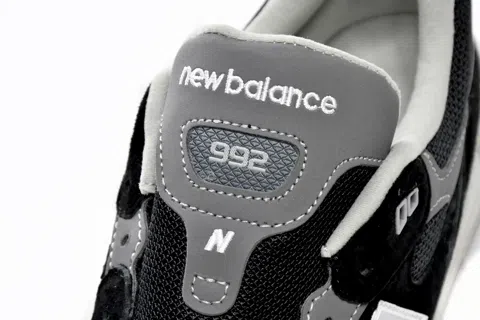 New Balance 992 Black/Grey – photo 6