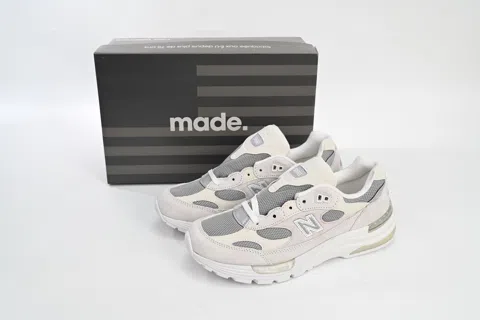 New Balance 992 Cream/White/Grey – photo 9
