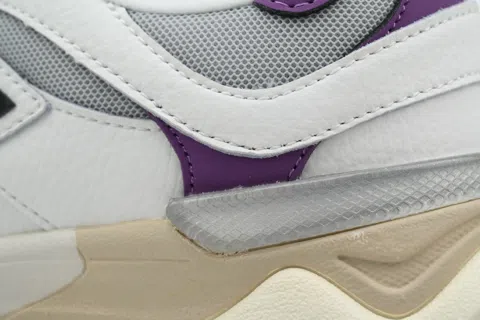 New Balance 9060 Magenta – photo 5