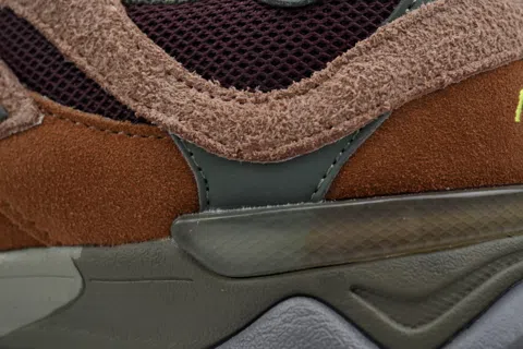 New Balance 9060 Burgundy Pink – photo 5